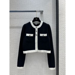 2023FW CHANEL CHANEL Cardigan that shines with sophisticated charm