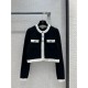 2023FW CHANEL CHANEL Cardigan that shines with sophisticated charm 2023FW CHANEL CHANEL Cardigan that shines with sophisticated charm