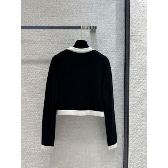 2023FW CHANEL CHANEL Cardigan that shines with sophisticated charm 2023FW CHANEL CHANEL Cardigan that shines with sophisticated charm