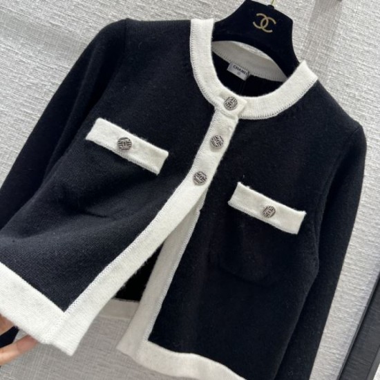 2023FW CHANEL CHANEL Cardigan that shines with sophisticated charm 2023FW CHANEL CHANEL Cardigan that shines with sophisticated charm