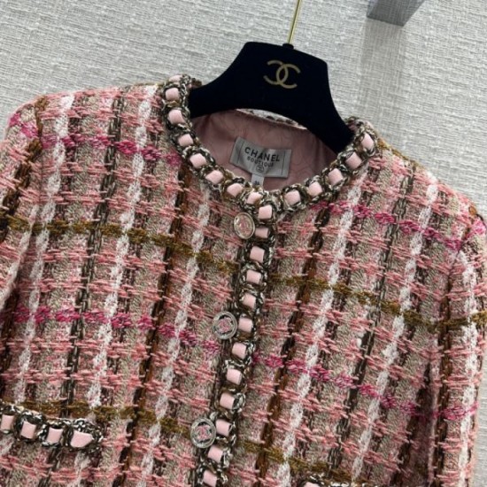 CHANEL 2023FW coat that is easy to wear CHANEL 2023FW coat that is easy to wear