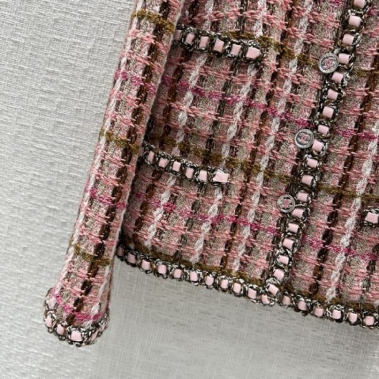 CHANEL 2023FW coat that is easy to wear CHANEL 2023FW coat that is easy to wear