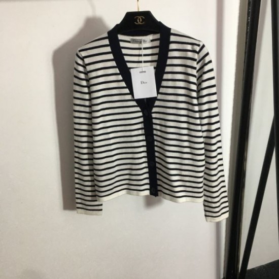 2023FW Knit Cardigan DIOR Dior has a casual atmosphere 2023FW Knit Cardigan DIOR Dior has a casual atmosphere