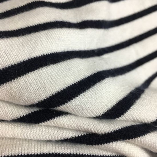 2023FW Knit Cardigan DIOR Dior has a casual atmosphere 2023FW Knit Cardigan DIOR Dior has a casual atmosphere