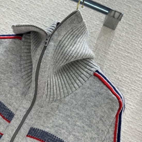2023FW Knit Cardigan DIOR Anyone can be fashionable! 2023FW Knit Cardigan DIOR Anyone can be fashionable!