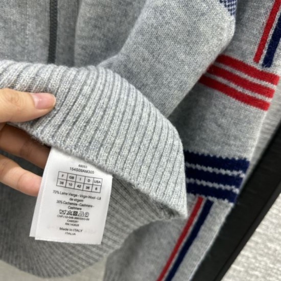 2023FW Knit Cardigan DIOR Anyone can be fashionable! 2023FW Knit Cardigan DIOR Anyone can be fashionable!