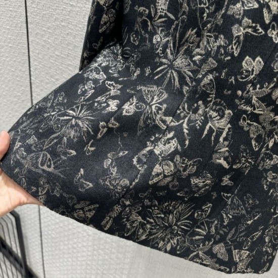 2023FW DIOR Dior coat that is very easy to incorporate 2023FW DIOR Dior coat that is very easy to incorporate