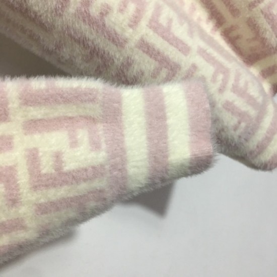 FENDI Fendi shortest 1 week not yet released in Japan 2023SS long sleeve knit sweater FENDI Fendi shortest 1 week not yet released in Japan 2023SS long sleeve knit sweater