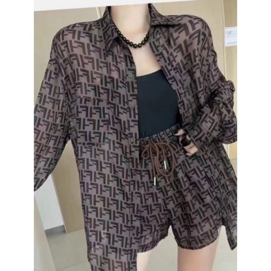 2023FW 2-piece setup FENDI Clean silhouette 2023FW 2-piece setup FENDI Clean silhouette