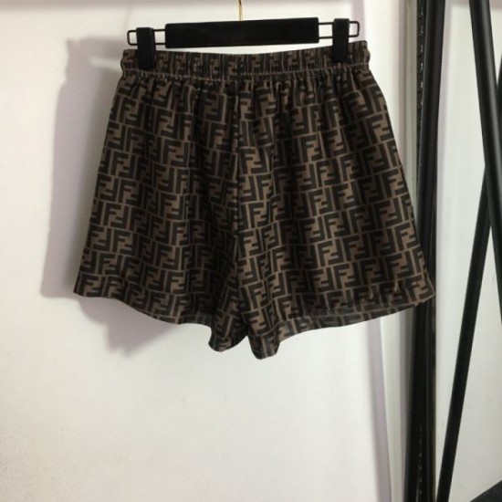 2023FW 2-piece setup FENDI Clean silhouette 2023FW 2-piece setup FENDI Clean silhouette