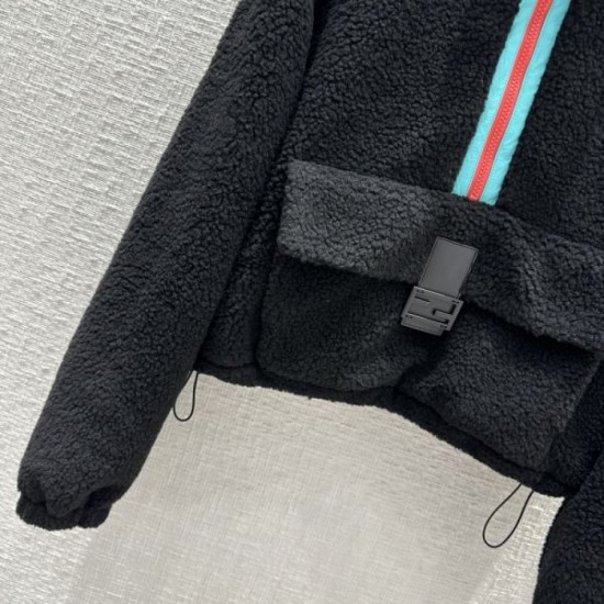 2023FW coat FENDI Completed mature style 2023FW coat FENDI Completed mature style