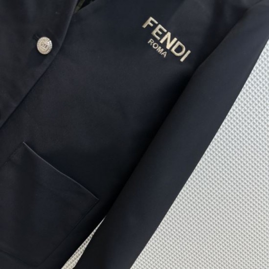 2023FW Coat FENDI Refreshing new products are trending in the fall and winter 2023FW Coat FENDI Refreshing new products are trending in the fall and winter