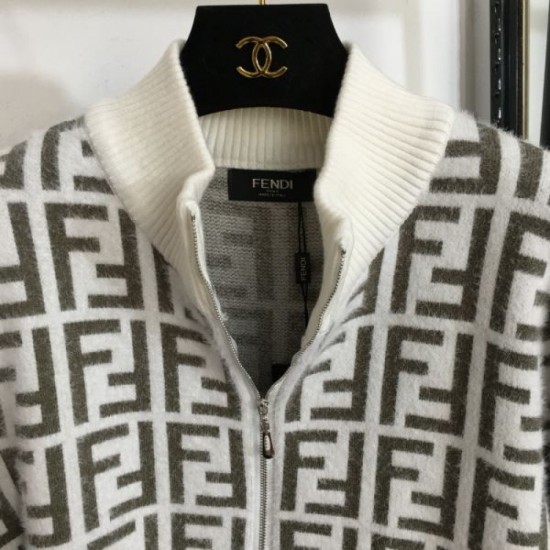 FENDI Overwhelming Luxury 2023FW Knit Cardigan FENDI Overwhelming Luxury 2023FW Knit Cardigan