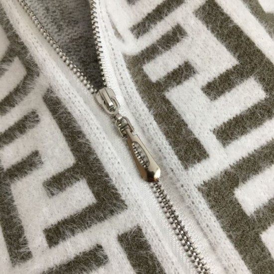 FENDI Overwhelming Luxury 2023FW Knit Cardigan FENDI Overwhelming Luxury 2023FW Knit Cardigan