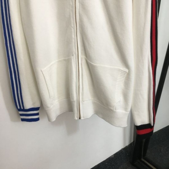 2023FW Knit Cardigan GUCCI Gucci A popular item in both magazines and the city 2023FW Knit Cardigan GUCCI Gucci A popular item in both magazines and the city
