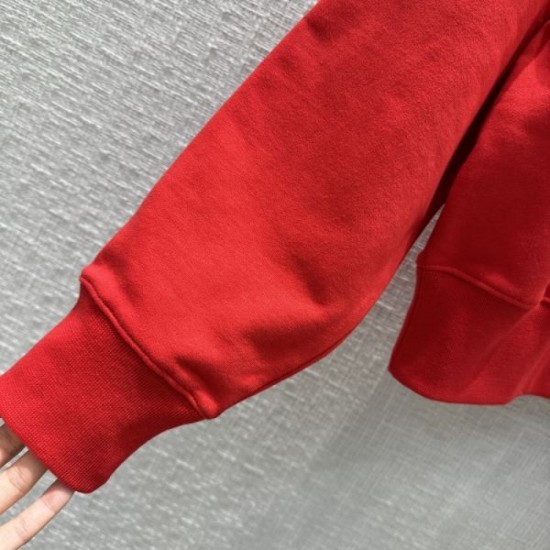 GUCCI Gucci 2023FW pullover perfect for winter outings GUCCI Gucci 2023FW pullover perfect for winter outings