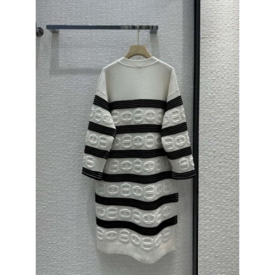 2023FW Cashmere Cardigan HERMES Get it at a new sale price 2023FW Cashmere Cardigan HERMES Get it at a new sale price
