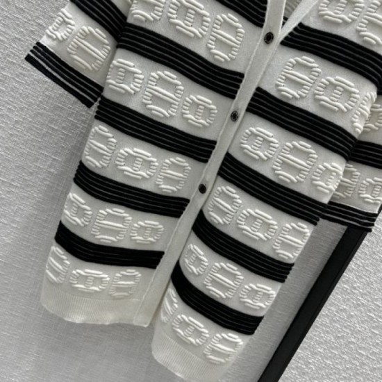 2023FW Cashmere Cardigan HERMES Get it at a new sale price 2023FW Cashmere Cardigan HERMES Get it at a new sale price