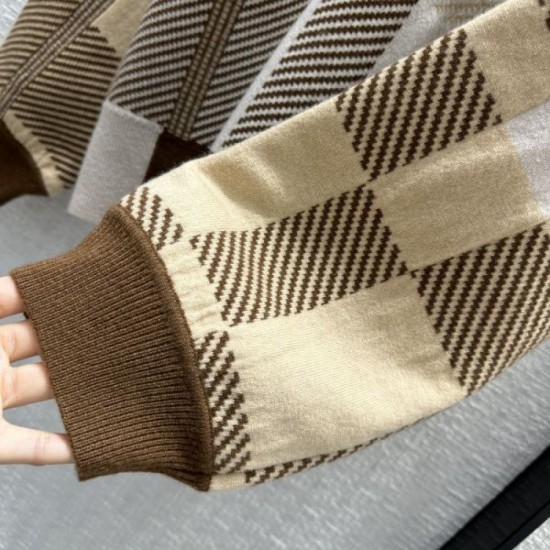 2023FW Sweater HERMES For an elegant casual outfit 2023FW Sweater HERMES For an elegant casual outfit