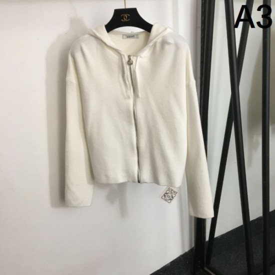 2023FW Cowboy Suit LOEWE Item with perfect presence 2023FW Cowboy Suit LOEWE Item with perfect presence