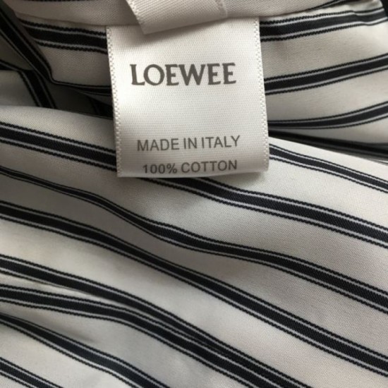 LOEWE Celebrities get this season 2023FW coat LOEWE Celebrities get this season 2023FW coat