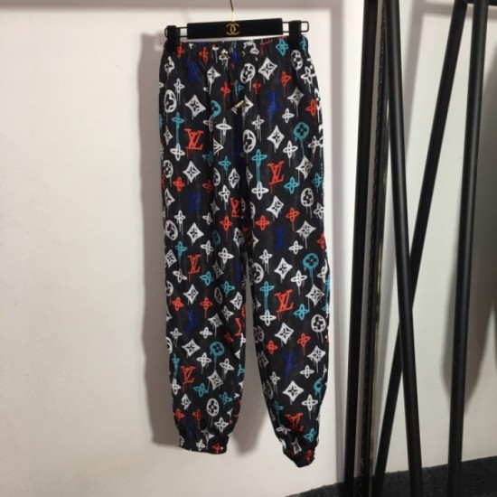 LOUIS VUITTON Louis Vuitton recommended sale 2023SS sports suit LOUIS VUITTON Louis Vuitton recommended sale 2023SS sports suit