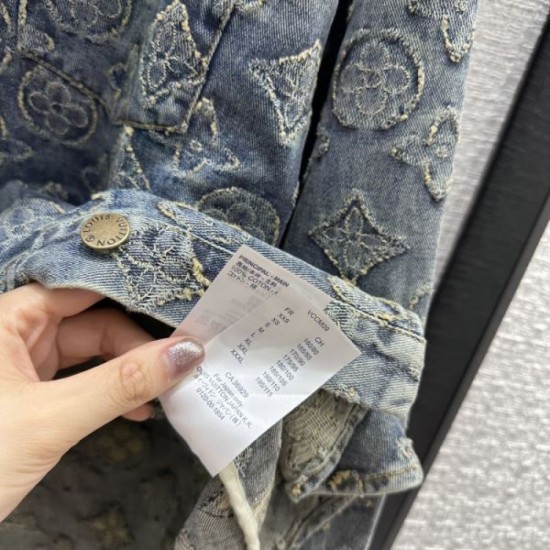 2023FW Denim shirt LOUIS VUITTON Popular ☆ Recommended for autumn 2023FW Denim shirt LOUIS VUITTON Popular ☆ Recommended for autumn