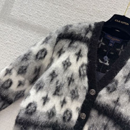 2023FW Knit Cardigan LOUIS VUITTON Recommended for fall/winter wear 2023FW Knit Cardigan LOUIS VUITTON Recommended for fall/winter wear