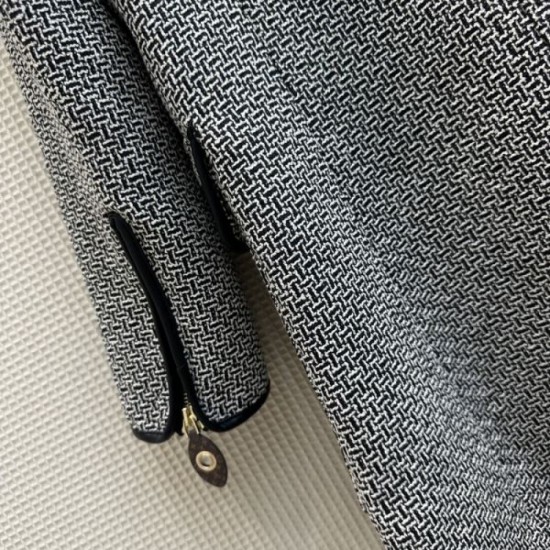 2023FW coat LOUIS VUITTON Louis Vuitton popular original 2023FW coat LOUIS VUITTON Louis Vuitton popular original