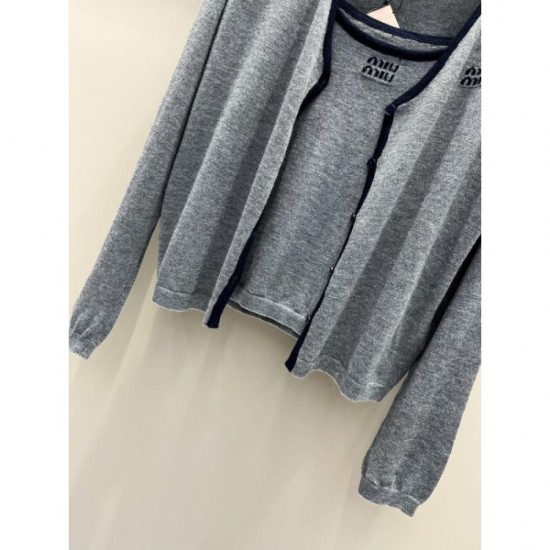MIU MIU 2023FW wool vest 2-piece set Explosively popular restock MIU MIU 2023FW wool vest 2-piece set Explosively popular restock