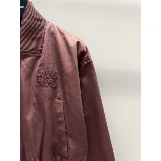 MIU MIU 2023FW coat limited price sold out early MIU MIU 2023FW coat limited price sold out early