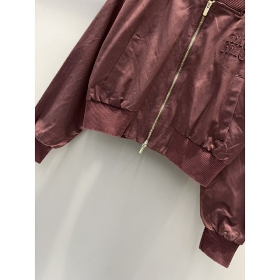 MIU MIU 2023FW coat limited price sold out early MIU MIU 2023FW coat limited price sold out early