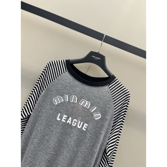 MIU MIU Miu Miu 2023FW Tops First-class item of the topic this season MIU MIU Miu Miu 2023FW Tops First-class item of the topic this season