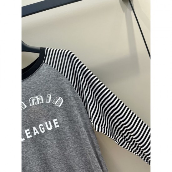 MIU MIU Miu Miu 2023FW Tops First-class item of the topic this season MIU MIU Miu Miu 2023FW Tops First-class item of the topic this season