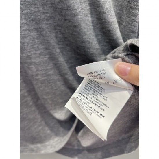 MIU MIU Miu Miu 2023FW Tops First-class item of the topic this season MIU MIU Miu Miu 2023FW Tops First-class item of the topic this season
