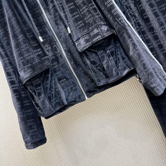 2023FW 2-piece setup MIU MIU Excellent mix-and-match ability 2023FW 2-piece setup MIU MIU Excellent mix-and-match ability