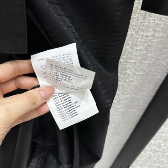 Model 2023SS trench coat of the extreme popularity in PRADA Prada Japan Model 2023SS trench coat of the extreme popularity in PRADA Prada Japan