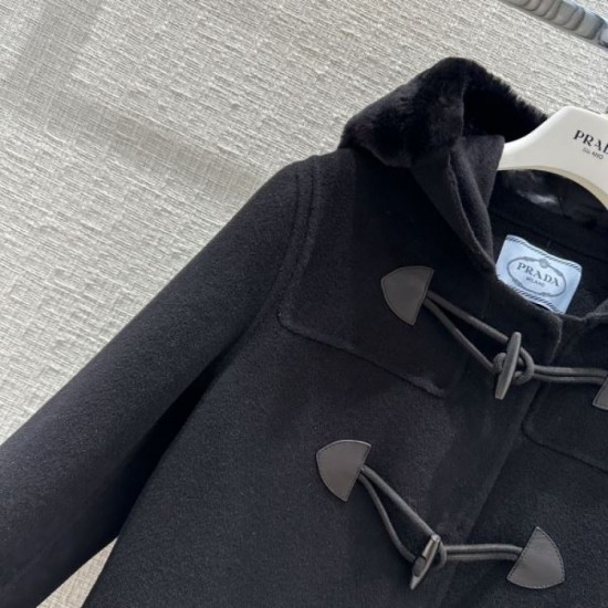 2023FW Cashmere coat PRADA Prada continues to attract attention in fall and winter 2023FW Cashmere coat PRADA Prada continues to attract attention in fall and winter
