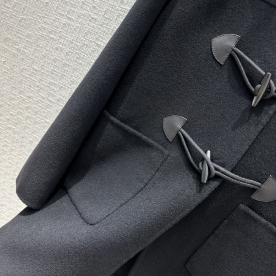 2023FW Cashmere coat PRADA Prada continues to attract attention in fall and winter 2023FW Cashmere coat PRADA Prada continues to attract attention in fall and winter