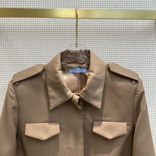 2023FW Coat PRADA Fans flock to the new fall edition 2023FW Coat PRADA Fans flock to the new fall edition
