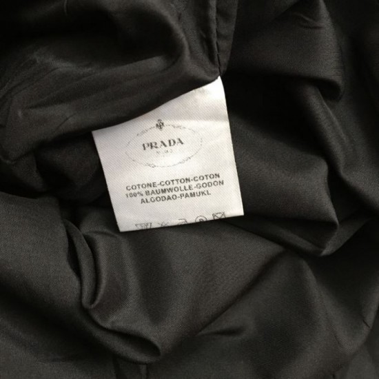 PRADA Enjoy fashionable fall and winter 2023FW coat PRADA Enjoy fashionable fall and winter 2023FW coat
