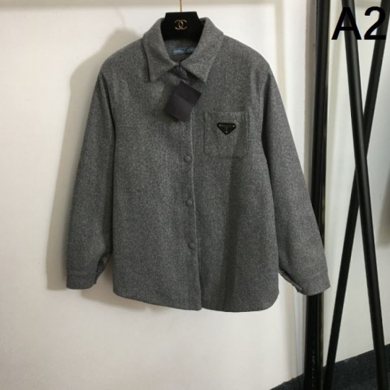 PRADA Prada New 2023FW coat that has been featured in many magazines PRADA Prada New 2023FW coat that has been featured in many magazines
