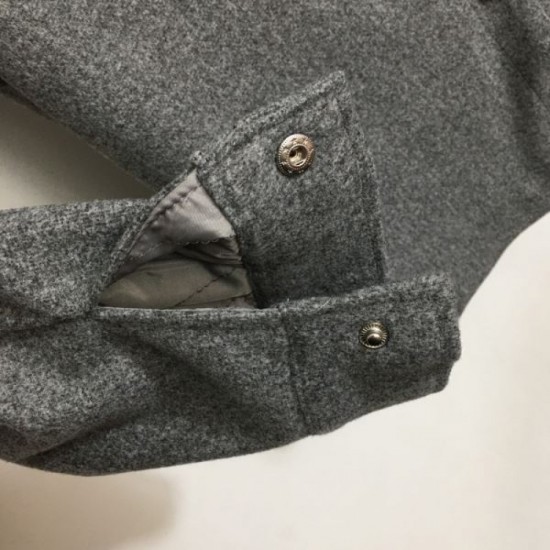 PRADA Prada New 2023FW coat that has been featured in many magazines PRADA Prada New 2023FW coat that has been featured in many magazines