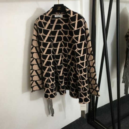 VALENTINO Cool Design 2023FW Knit Cardigan VALENTINO Cool Design 2023FW Knit Cardigan