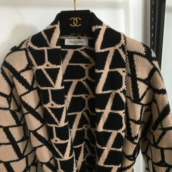 VALENTINO Cool Design 2023FW Knit Cardigan VALENTINO Cool Design 2023FW Knit Cardigan