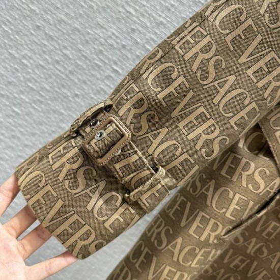 2023FW Coat VERSACE Only one item available! VIP customer sale 2023FW Coat VERSACE Only one item available! VIP customer sale