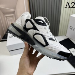 GIVENCHY Givenchy Sneakers 2023AW Fashionable style this season too