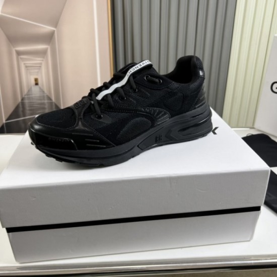 GIVENCHY Givenchy Sneakers 2023AW Fashionable style this season too GIVENCHY Givenchy Sneakers 2023AW Fashionable style this season too