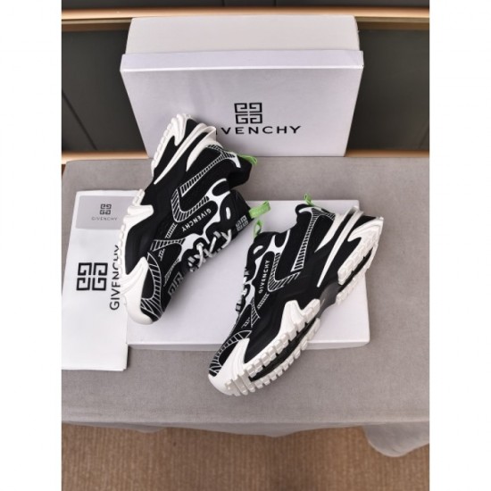 Eye-catching style this summer 2023SS sneakers GIVENCHY Givenchy Eye-catching style this summer 2023SS sneakers GIVENCHY Givenchy