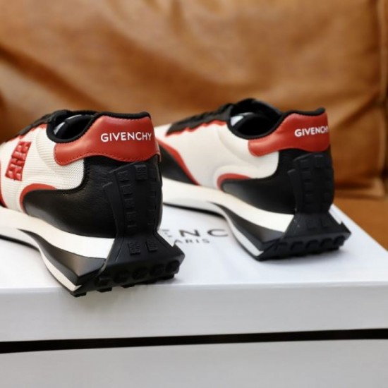 GIVENCHY I want winter sneakers in advance 2023FW GIVENCHY I want winter sneakers in advance 2023FW